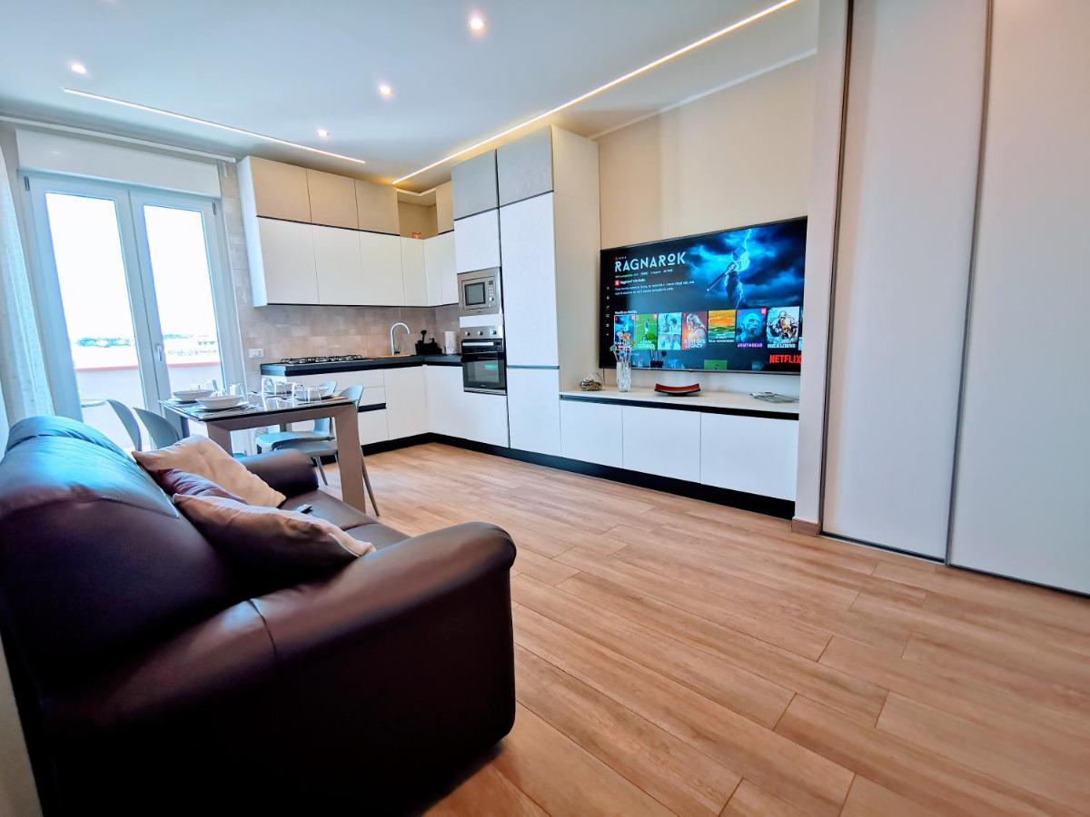 Апартаменты Attico Belvedere Centralissimo Vista Mare Термоли Экстерьер фото