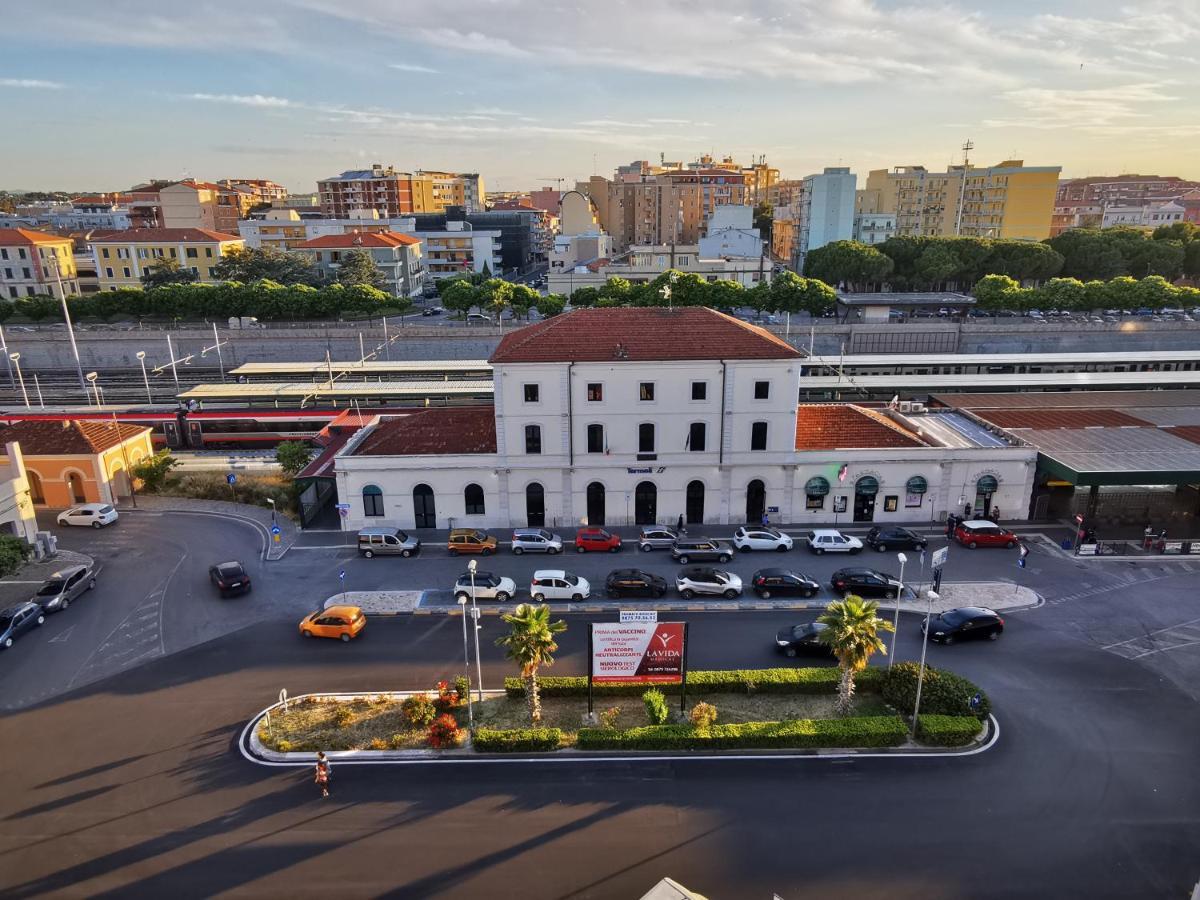 Апартаменты Attico Belvedere Centralissimo Vista Mare Термоли Экстерьер фото